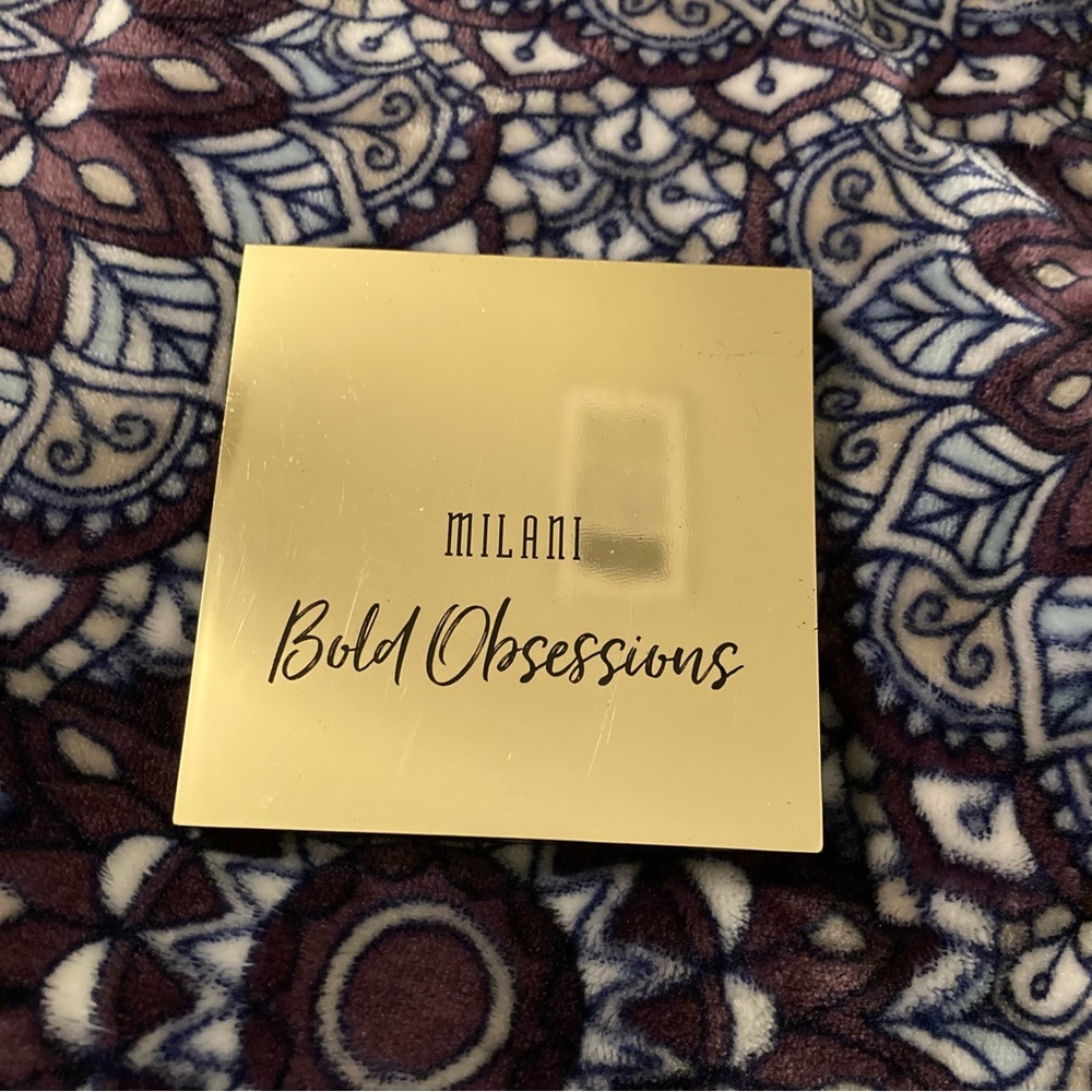 Milani Bold Obsessions Eyeshadow Palette